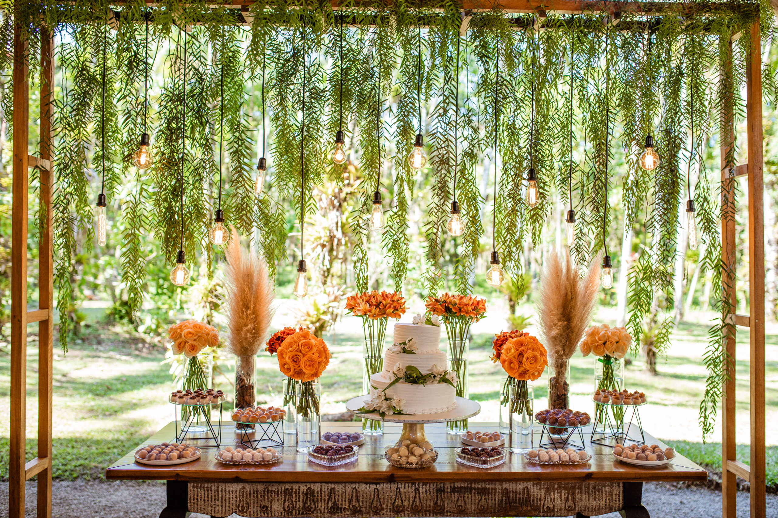 decoração de casamento flores laranja